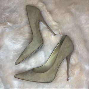 Like new Jimmy Choo Nude Suede Anouk size 38.5